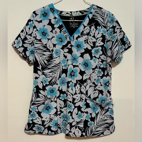 Premiere by Healing Hands Scrub Top. Blue floral. Medium - Picture 1 of 3